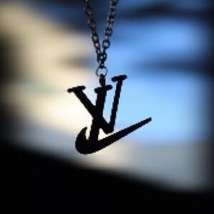 NIKE: LV Swoosh Necklace Silver